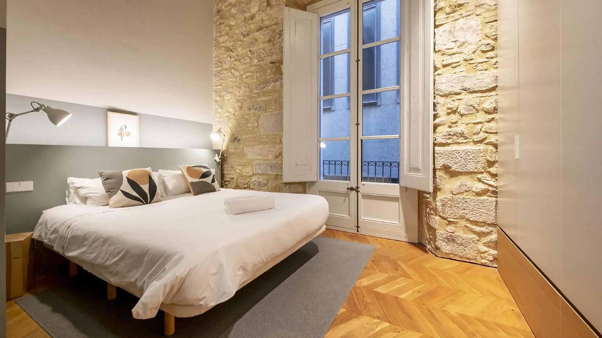 Bell Lloc Girona Highend Design Apartment